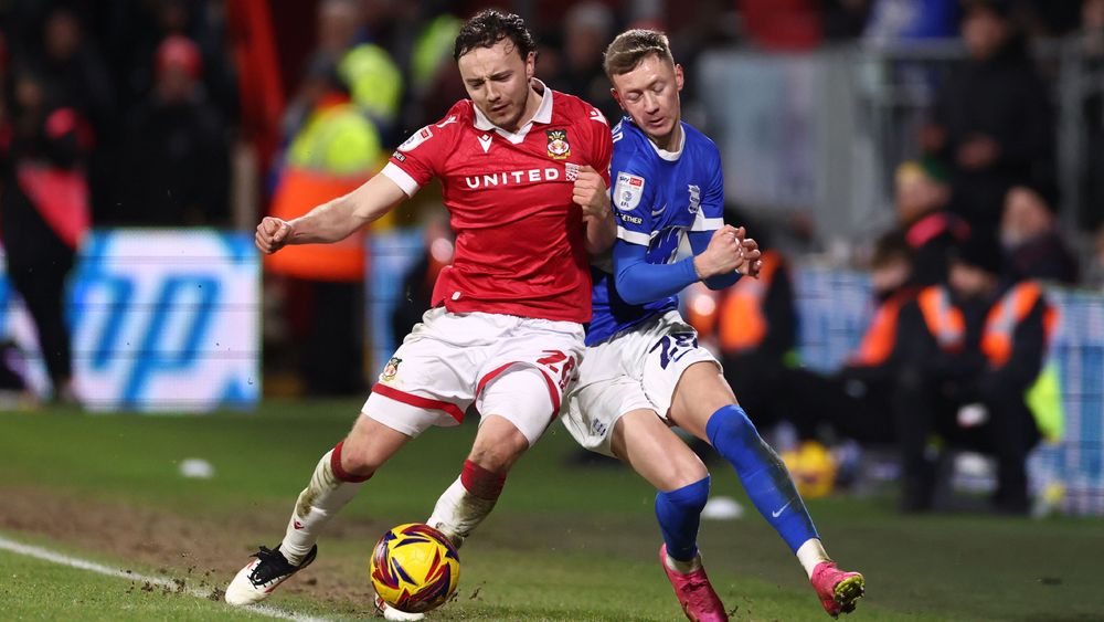 Sky Bet League One: A point apiece in promotion clash - The English ...